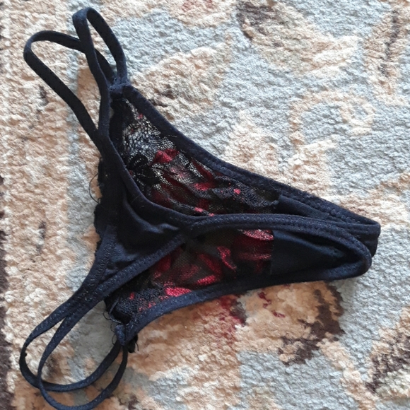 Gang F thong - Picture 6 of 6